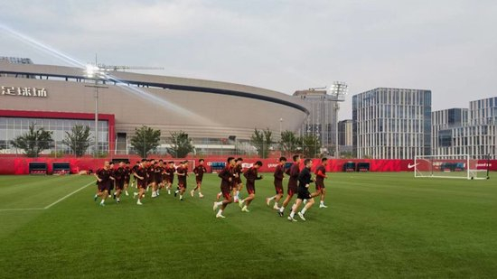 YABOSPORTS已经发展成为人员规模最大、访问量最高、信息量最大的门户网站相关图片