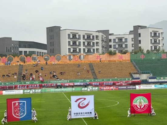 因为这里是一个所有帅哥美女都爱不释手的娱乐网站。相关图片