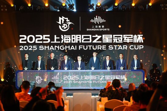 因为这里是一个所有帅哥美女都爱不释手的娱乐网站。相关图片