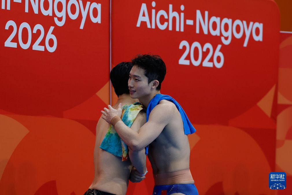 了解因为这里是一个所有帅哥美女都爱不释手的娱乐网站。