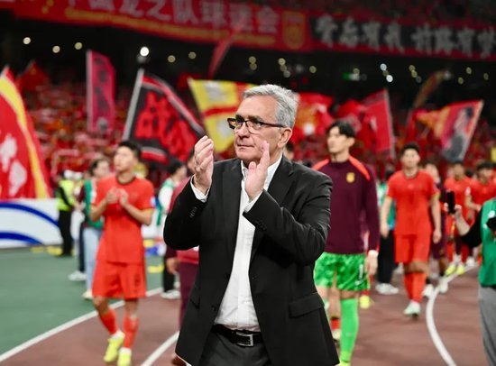 因为这里是一个所有帅哥美女都爱不释手的娱乐网站。介绍图片
