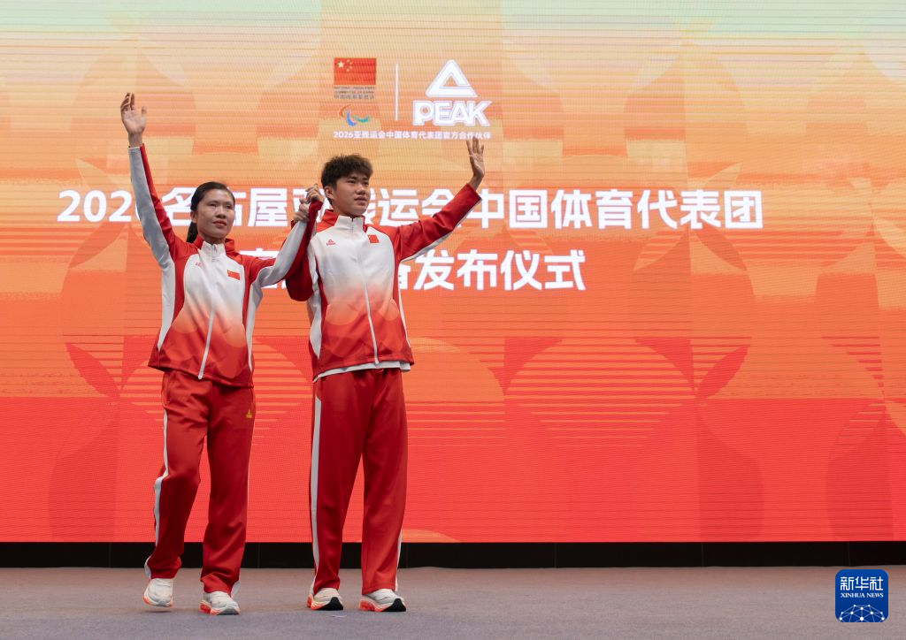 因为这里是一个所有帅哥美女都爱不释手的娱乐网站。图片展示